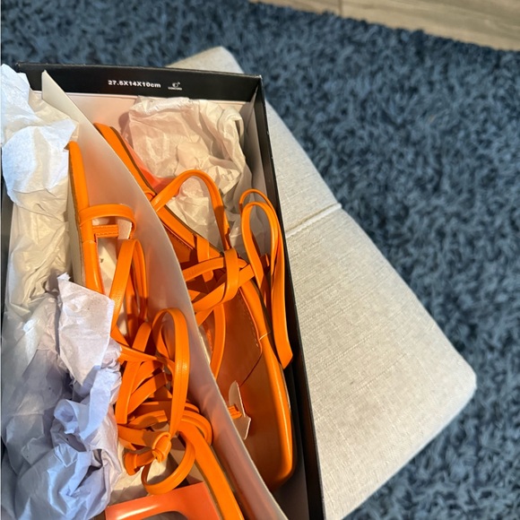 Nine West Orange Sandals Vibrant Strappy Design - Picture 6 of 14